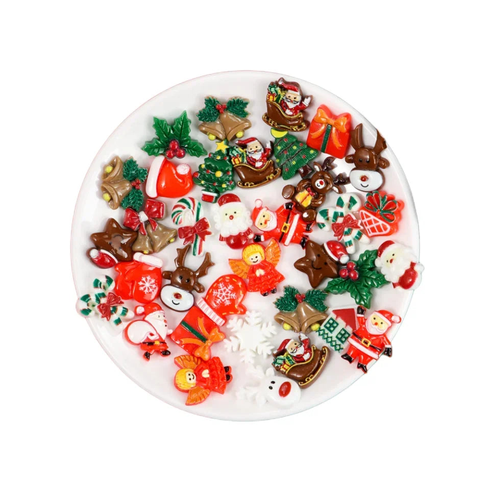 50pcs Resin Christmas Flatbacks – Mixed Santa, Snowman, Snowflake, Holly & Tree Cabochons for DIY Crafts